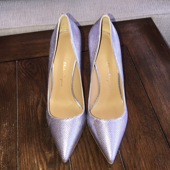 Salvatore Ferragamo light purple snakeskin pumps. Size 7C. Never worn - Picture 4 of 8